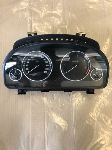 BMW F10 520D Baujahr 2011 Tacho Kombiinstrument 9265179 2207052