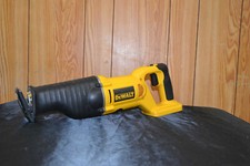DeWALT DW008 RECIPROCATING SAW 24V CORDLESS PRO HEAVY DUTY