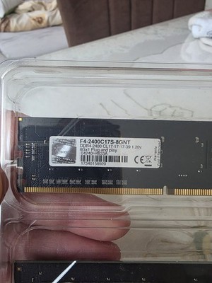 G.Skill 8GB DDR4 2400MHz RAM F4-2400C17S-8GNT CL17 PC4-19200 1.20V
