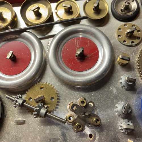 erector set vintage No10093. Walking Robot. No Guarantee It’s Not Missing Parts - Picture 12 of 24