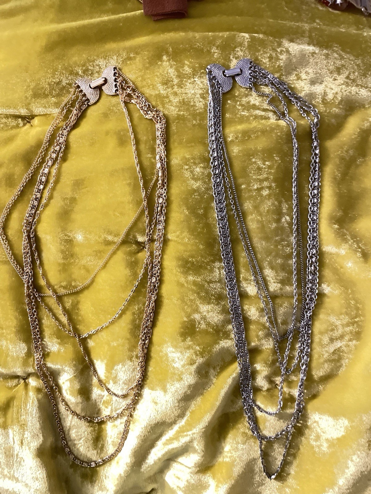 2 VTG Necklaces Unsigned - image 1