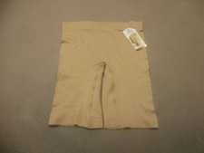 NWT Jockey Size S Womens Beige Compression Stretch Pull On Seamfree Slipshort 7R