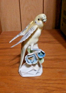 VINTAGE BONE CHINA PARAKEET - YELLOW WTH GRAY