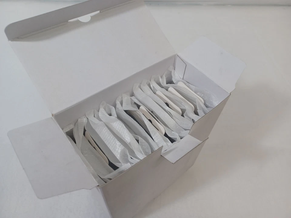 Targus GP-FPG52 Samsung Xcover 5 Field Ready Case With Hand Strap - Pack Of 10 - Image 2 of 4