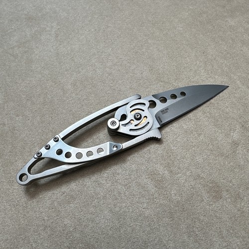 crkt knife VAN HOY Opens from side outward both ways SUPER UNIQUE KNIFE