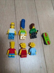 LEGO 71006 The Simpsons House &mdash; Minifigures with Pink Car