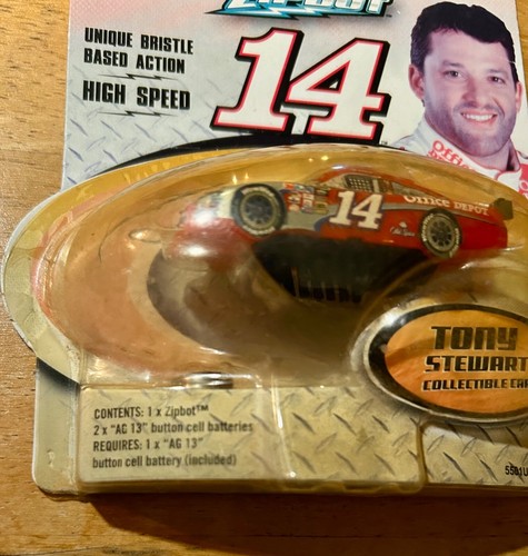 Nascar Zipbot : 14 Tony Stewart Collectible Car 2009 - Picture 5 of 5