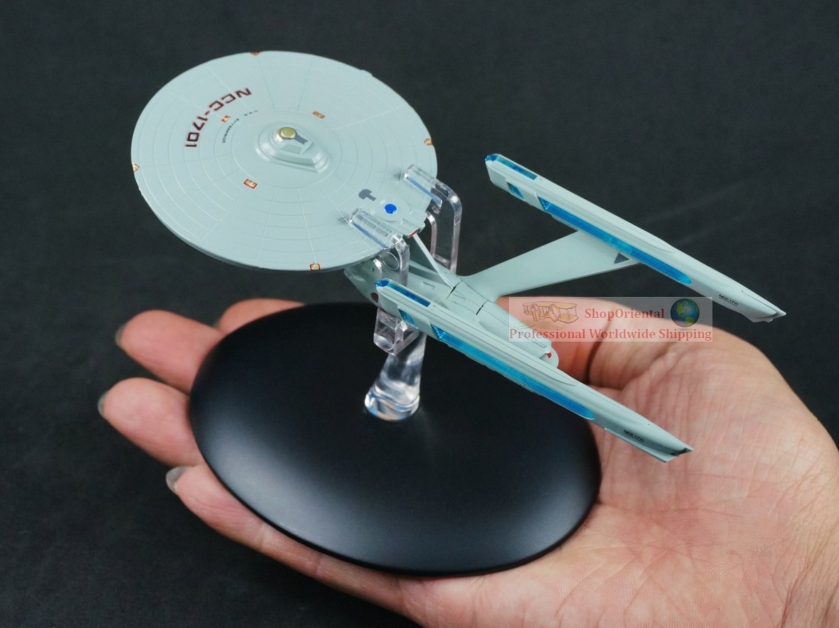 Eaglemoss STAR TREK USS Enterprise NCC1701 REFIT Diecast Model