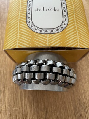 Armreif aus der Modeschmuck Serie, Stella & Dot