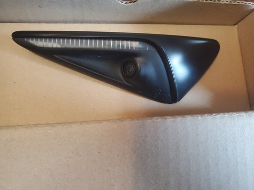 OEM 2017-2023 Tesla 3 Y Right Passenger Repeater Turn Signal Camera 1495865-20-F