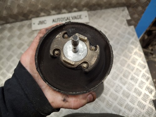 AUDI A4 B6 2.4 V6 PETROL ENGINE MOUNT 8E0199379F - Picture 5 of 6