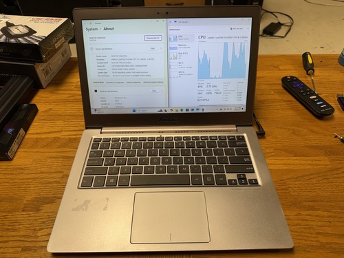 Asus Zenbook UX303UA - i5-6200U - 8GB RAM - 120GB SSD (GUTER ZUSTAND)