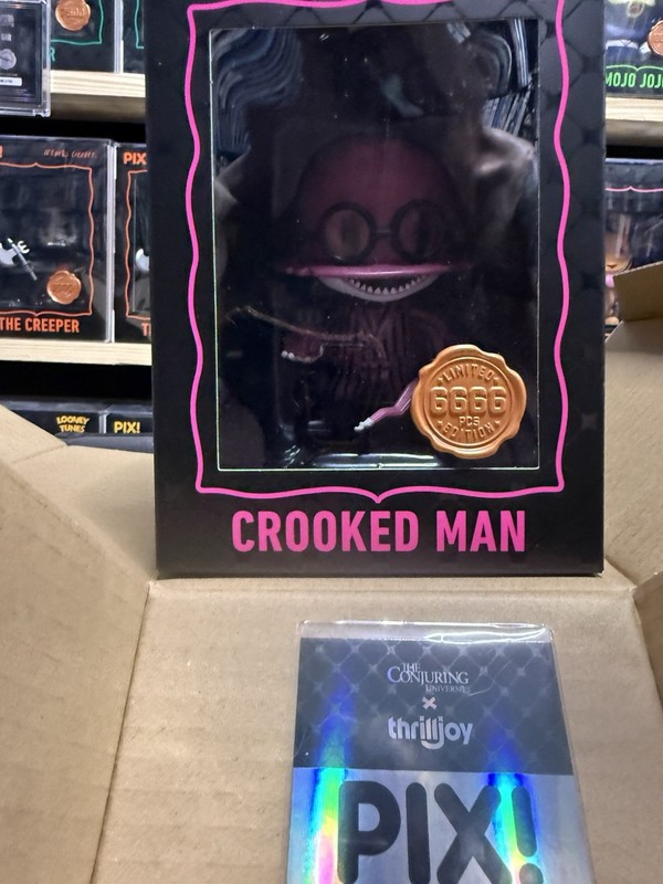 Thrilljoy Pix! Crooked Man Hero