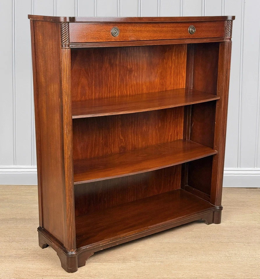 Librería antigua tradicional Regencia caoba frontal abierto Foto 3 de 4