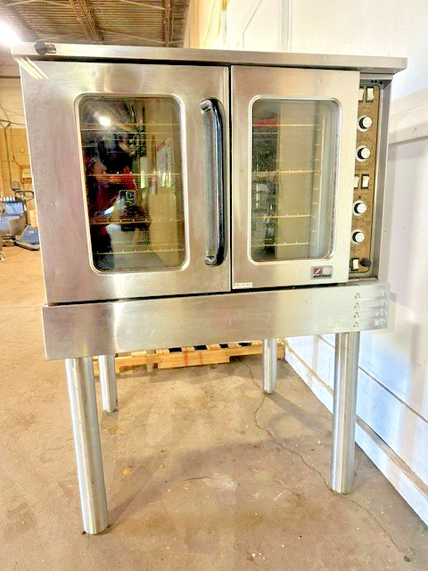 "SOUTHBEND" H.D COMMERCIAL ELECTRIC CONVECTION OVEN ON LEGS, 208/230V 1PH