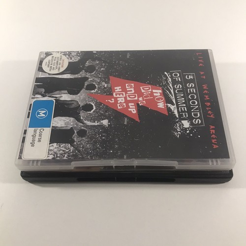 5 Seconds Of Summer DVD Bundle - Live At Wembley Arena + Up Close And Personal - Picture 4 of 13