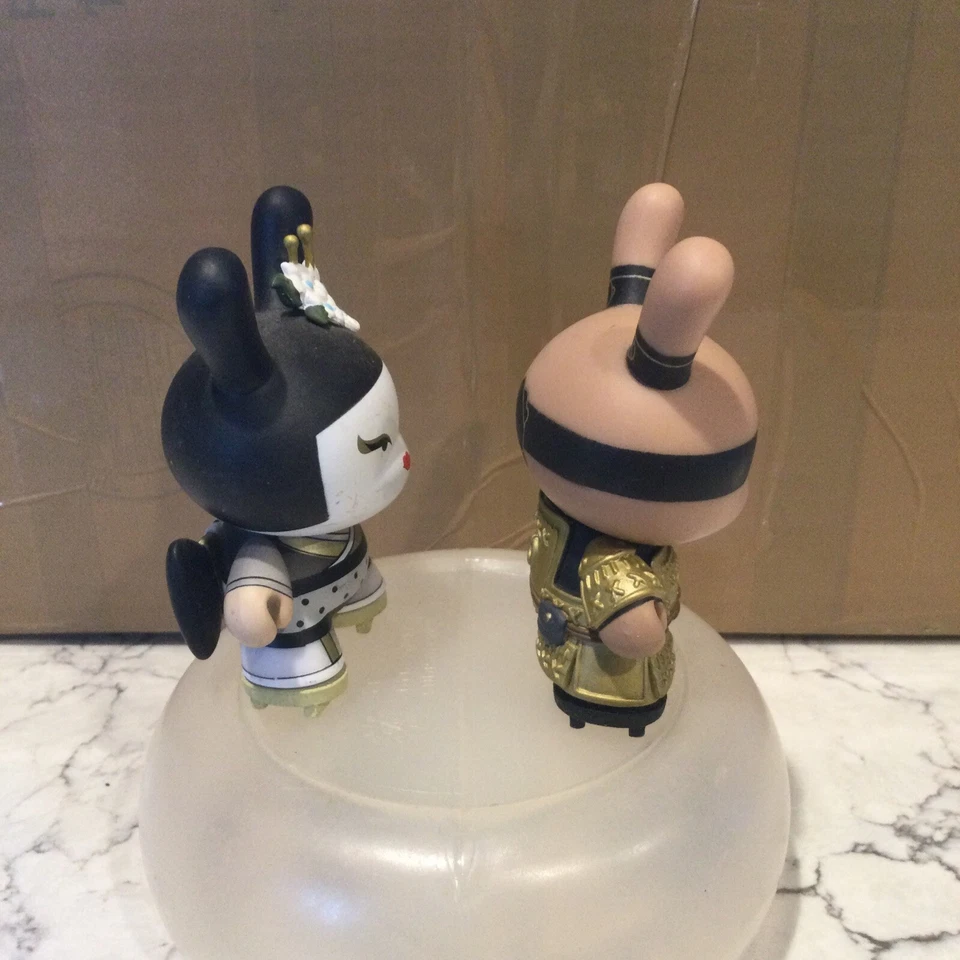 KIDROBOT Huck Gee Gold Life Kabuki & Kitsune Black 2 Pack - Image 2 of 4