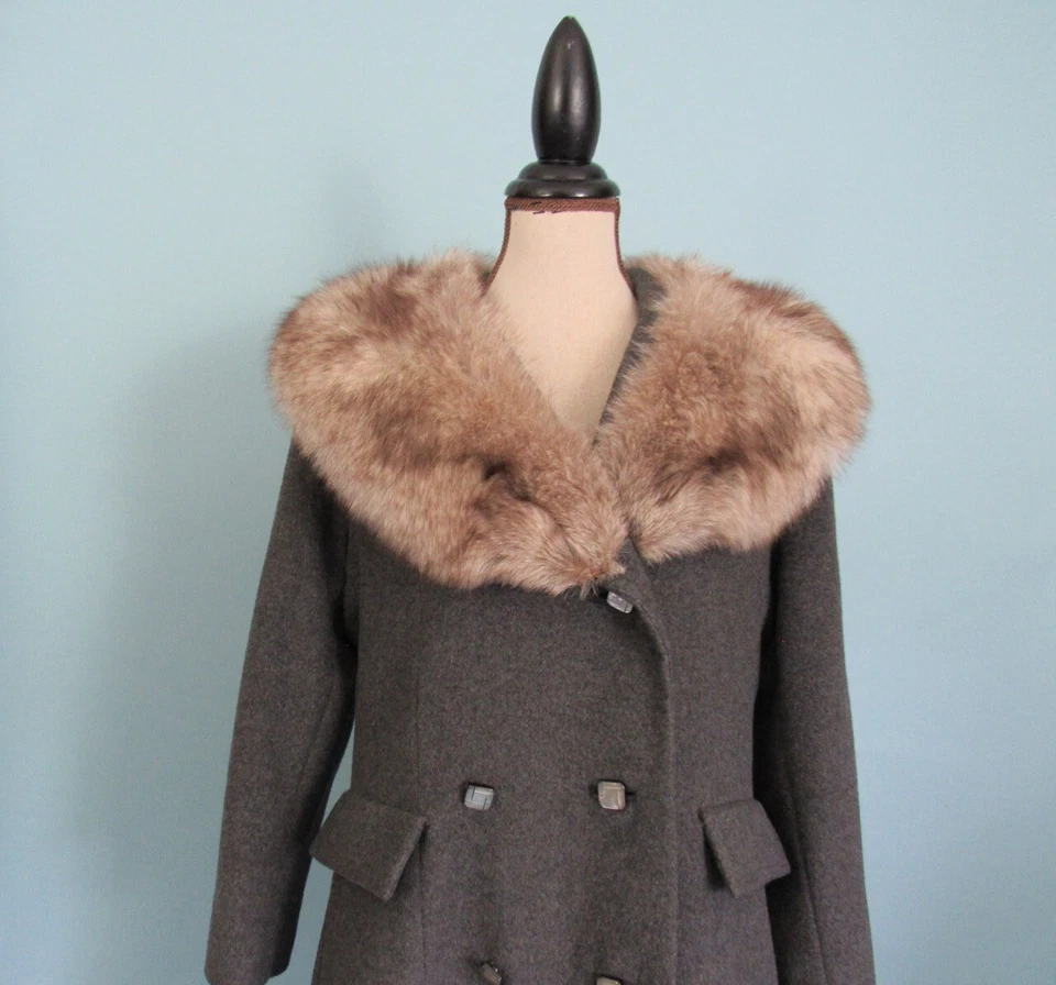 Talla: S Abrigo de lana gris cachemir con cuello de piel de zorro DE COLECCIÓN para mujer Foto 3 de 4