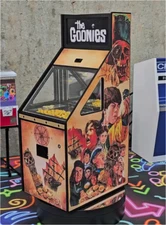 1:6 Scale Pirate Themed  Functional Coin Pusher, Replicade Size / New Wave Toys