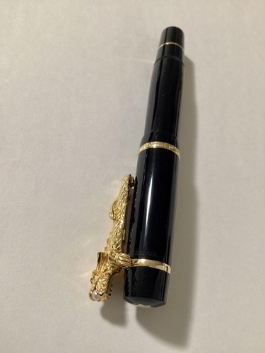 Pluma estilográfica MONTBLANC Año del Dragón Dorado edición limitada 2000 - Imagen 9 de 9