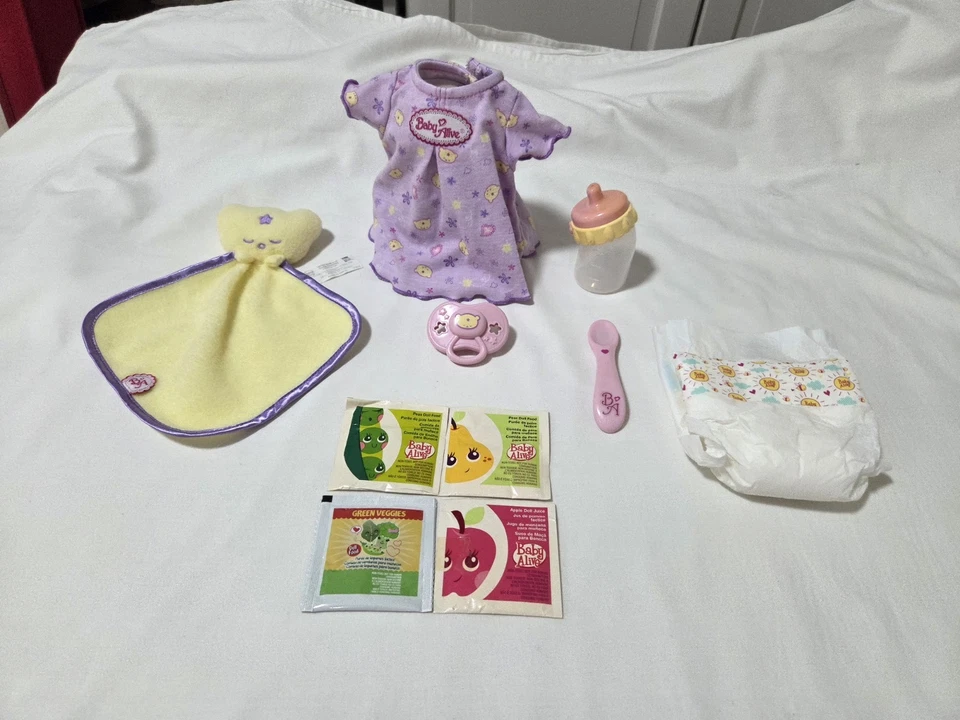 Baby Alive Soft Face 2006 2007 Magnetic Spoon Bottle Sweet Slumbers Pacifier Bib - Image 2 of 4