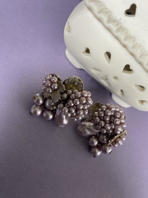 GORGEOUS Vintage Miriam Haskell  Purple Pearl Cluster clip on earrings- ESTATE