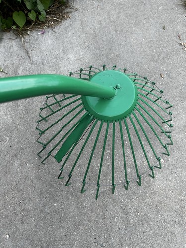 Raro agarrador de jardín cesta expandible hoja de metal rastrillo césped patio paisaje QVC