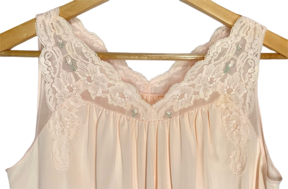 Vintage Shadowline Peach Embroidered Lace Nightgown & Robe Set Size Small - Image 2 of 4
