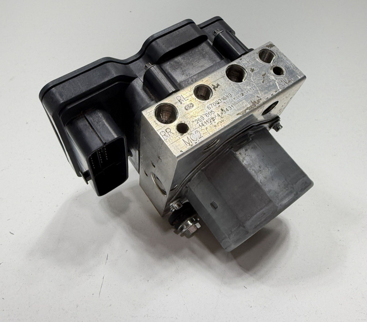 Maserati Ghibli 2014-2017 Pump