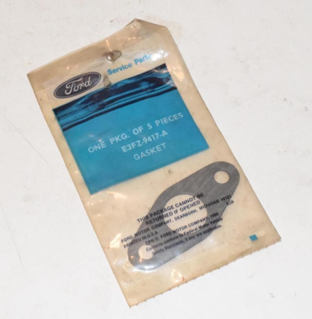 NOS E3FZ-9417-A OEM Ford Fuel Pump Mounting Gasket B28-70