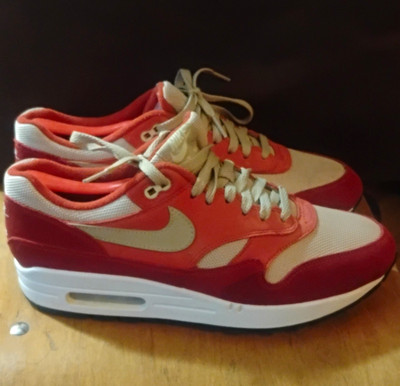 Nike Air Max 1 Red/White Colorblock Low Top Lace-Up Men's Sneakers Rubber