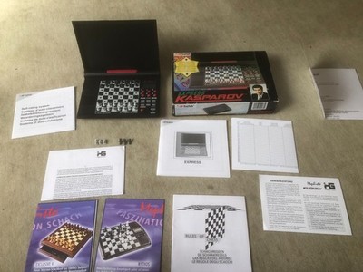 Kasparov Express Chess Saitek  133B mit extra Figuren und Papieren