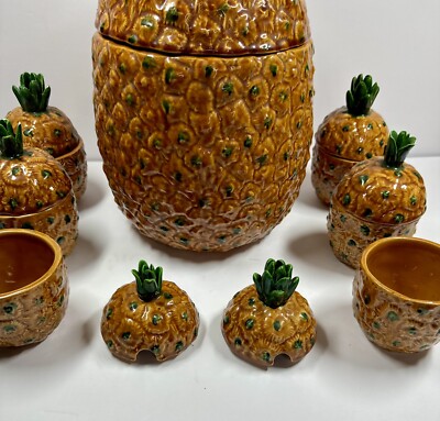 Vintage Ceramic 13'' Pineapple Tiki Cup Display And 6 Cups W Lids Hawaiian Luau