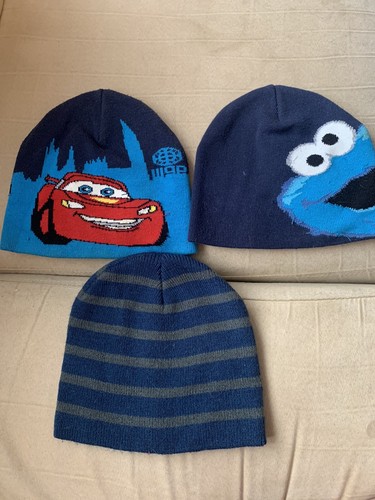 H\u0026M BOYS BEANIE HATS DISNEY CARS 