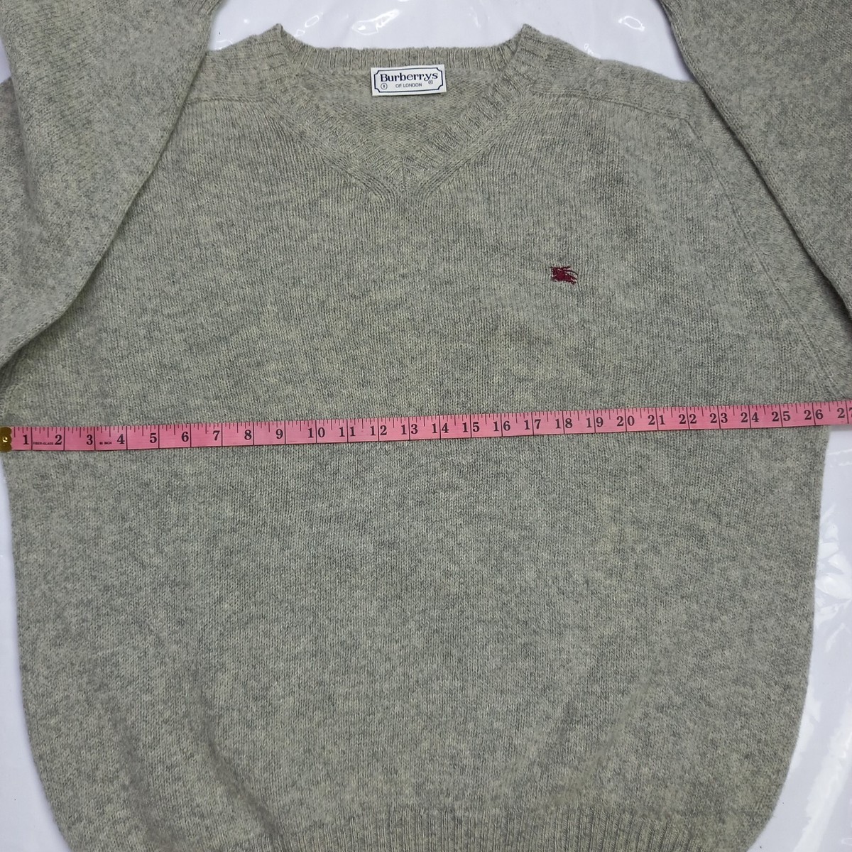 Vintage Burberry 100%Wool V- Neck Pullover Sweater Men Gray