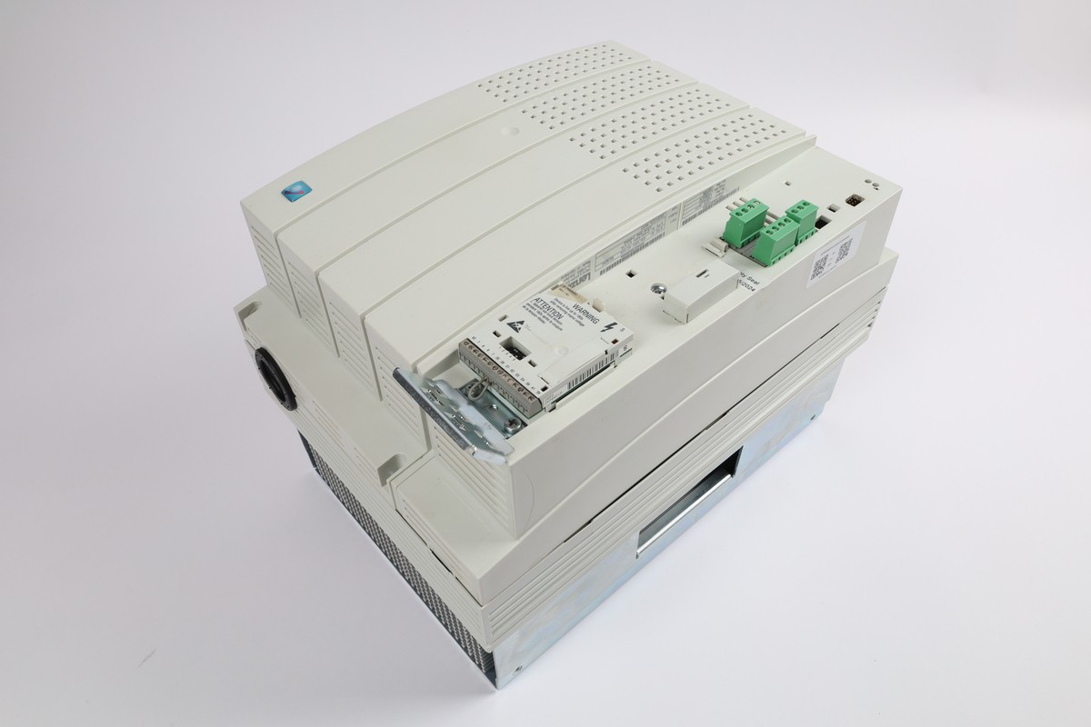 Lenze E82EV223_4B201 Reconditionné [24 Mois De Garantie]
