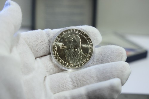 1983 P US Silver Commemorative $1 Olympic Box/COA - Picture 5 of 6
