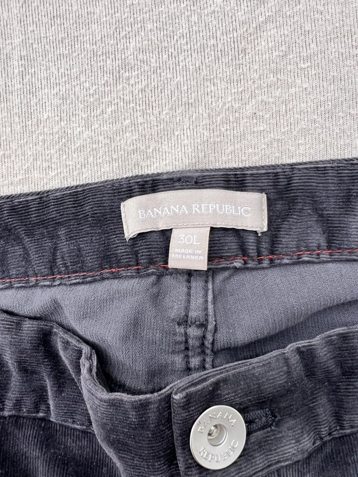 Pantalones de pana Banana Republic para hombre talla 30L gris carbón oscuro pierna recta Foto 3 de 4