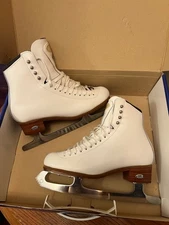 Riedell Ice Skates 223 with Capri Blades Women’s Size 8.5
