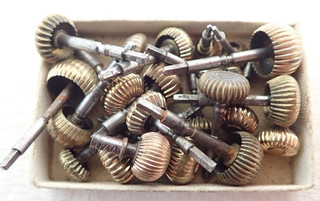LARGE LOT OF ANTIQUE GOLD FILLED POCKET WATCH CASE CROWNS STEMS PARTS