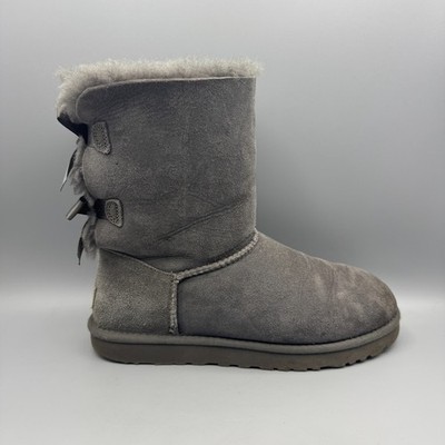 UGG Mini Bailey Bow II Double Grau Schafsfell Winterstiefel Gr 38 - GUT