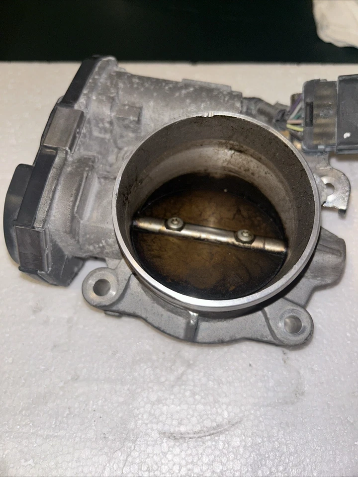 Buick Lacrosse 2010 fabricante de equipos originales 3,0 L carrocería del acelerador unidad de montaje Foto 2 de 4