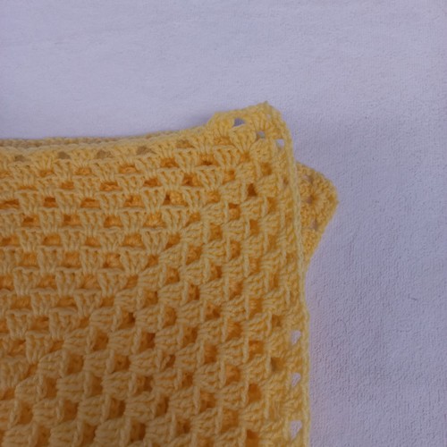 π Baby New Crochet Handmade Blanket Throw rug 97*97 cm Yellow Granny Square Lw - Picture 8 of 10