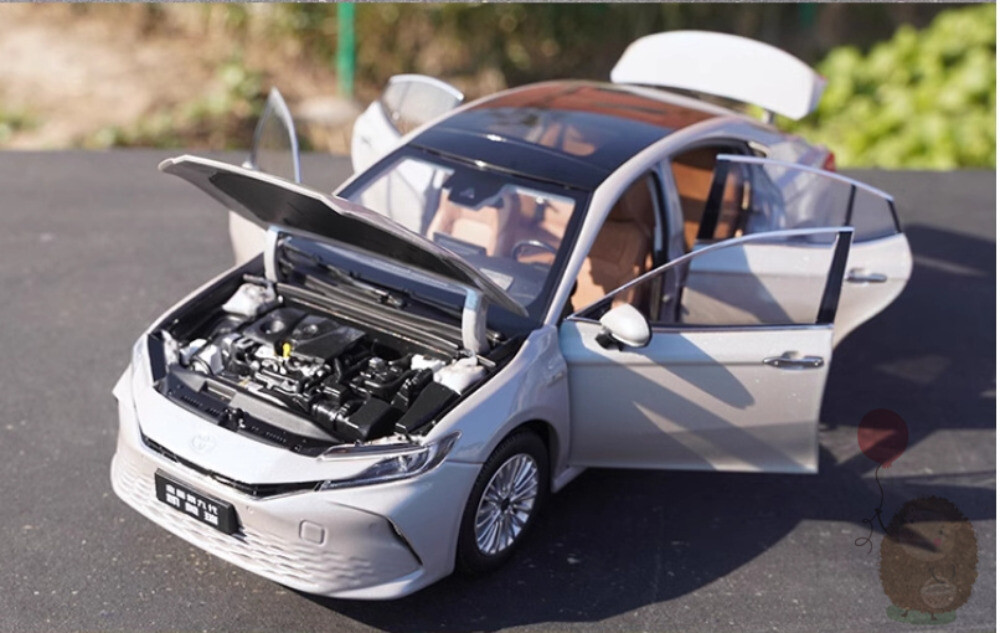GAC Toyota 1/18 XSE CAMRY 2024 Alloy Diecast Model Car Display