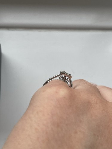 Engagement Ring Princessa 9ct White Gold Cluster 0.50ct Diamond Ring. Hsamuel. - Picture 8 of 24