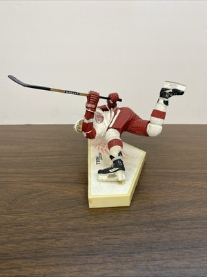 McFarlane Sports Picks NHL Series 2 Brett Hull Detroit Red Wings