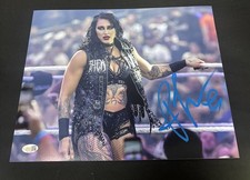 2017 Leaf Wrestling Autographed Photograph Edition 22