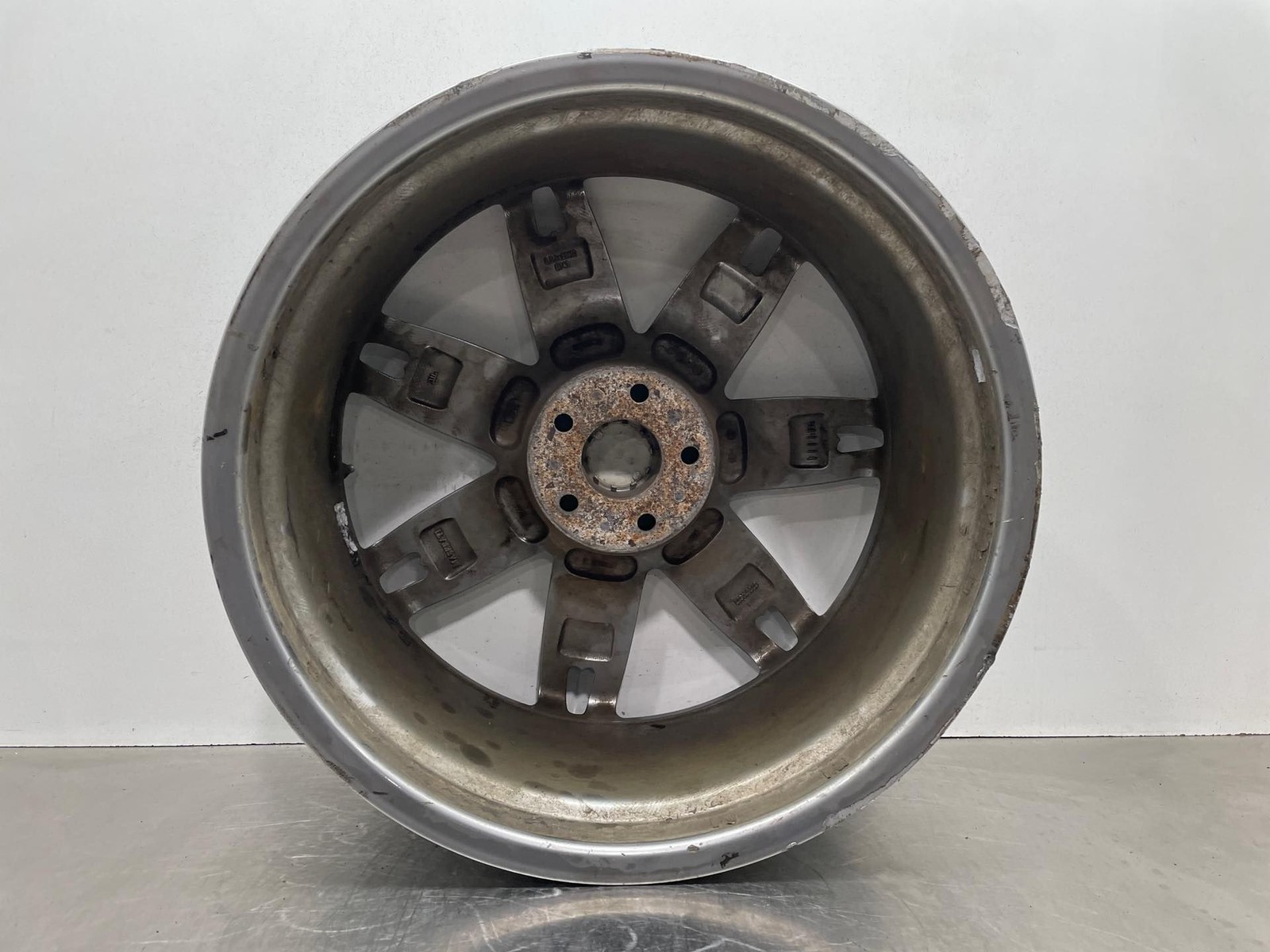 2009 Maserati Quattroporte Wheel Rim 20x8.5 Alloy 7 Spoke FRONT OEM 670010622