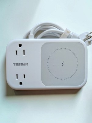 TESSAN TS-WR109 Smart Power Strip with 15W Wireless Charging Pad 3 AC 2 USB