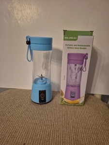 New Portable Blender,Rechargeble Battery(USB Port),Blue,Ht-9",3"dm,380ml,In Box.